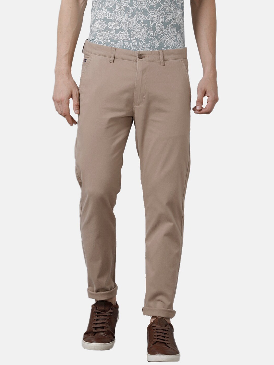

Double Two Men Khaki Smart Slim Fit Low-Rise Trouser
