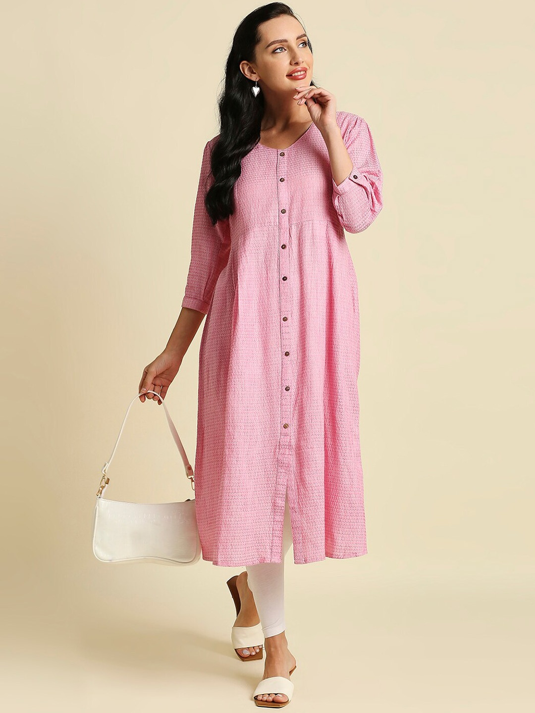 

Aanyor Women Geometric Thread Work Pure cotton Kurta, Pink