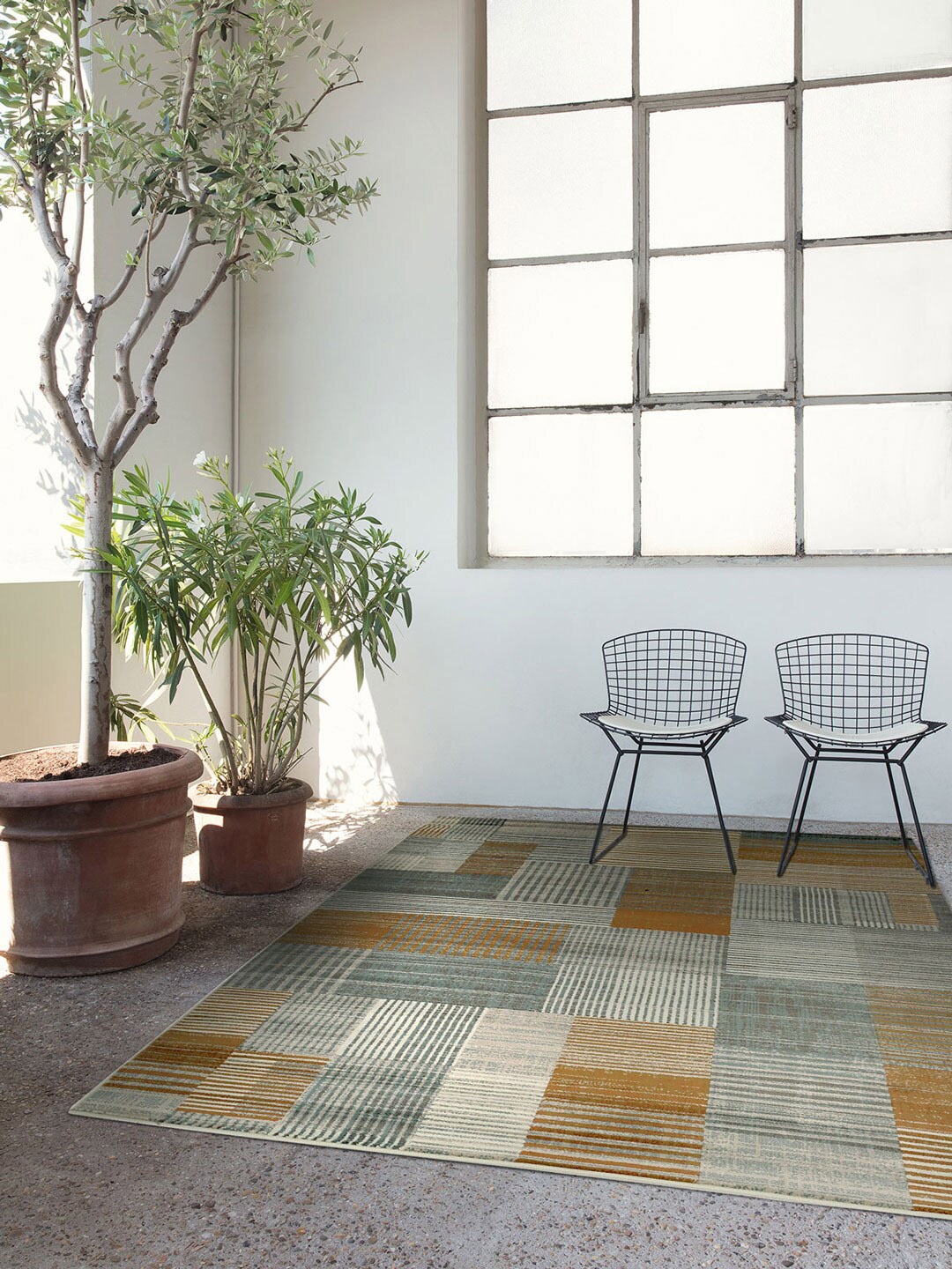 

DDecor Striped Large Cubis Rug, Multi