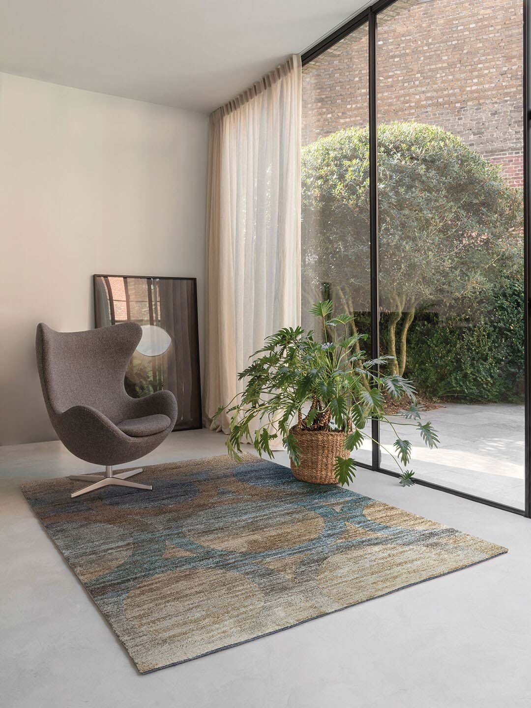 

DDecor Geometric Small Galaxy Rug, Multi
