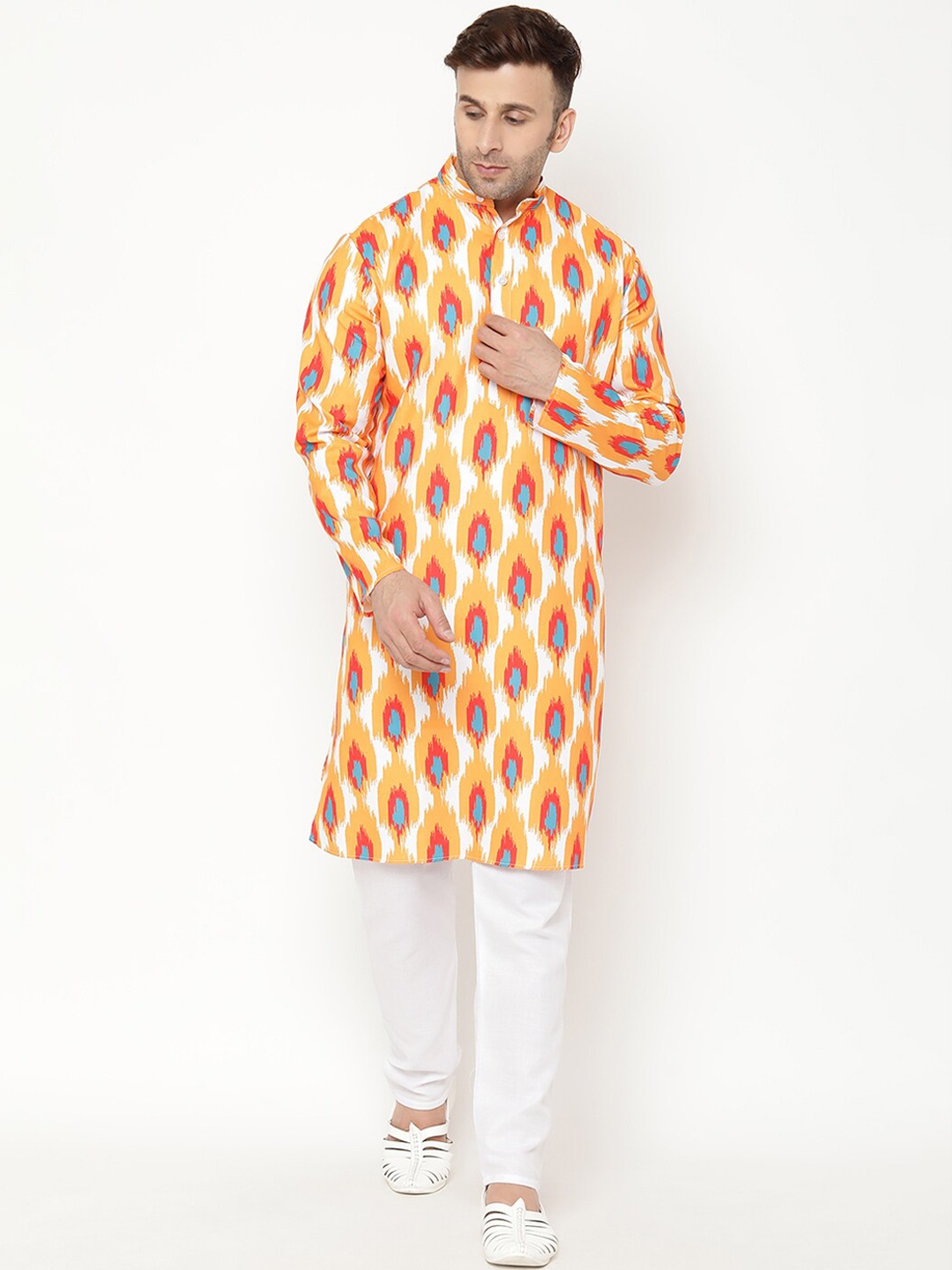 

Hangup Men Printed Straight Cotton Blend Kurta with Pyjama, Orange