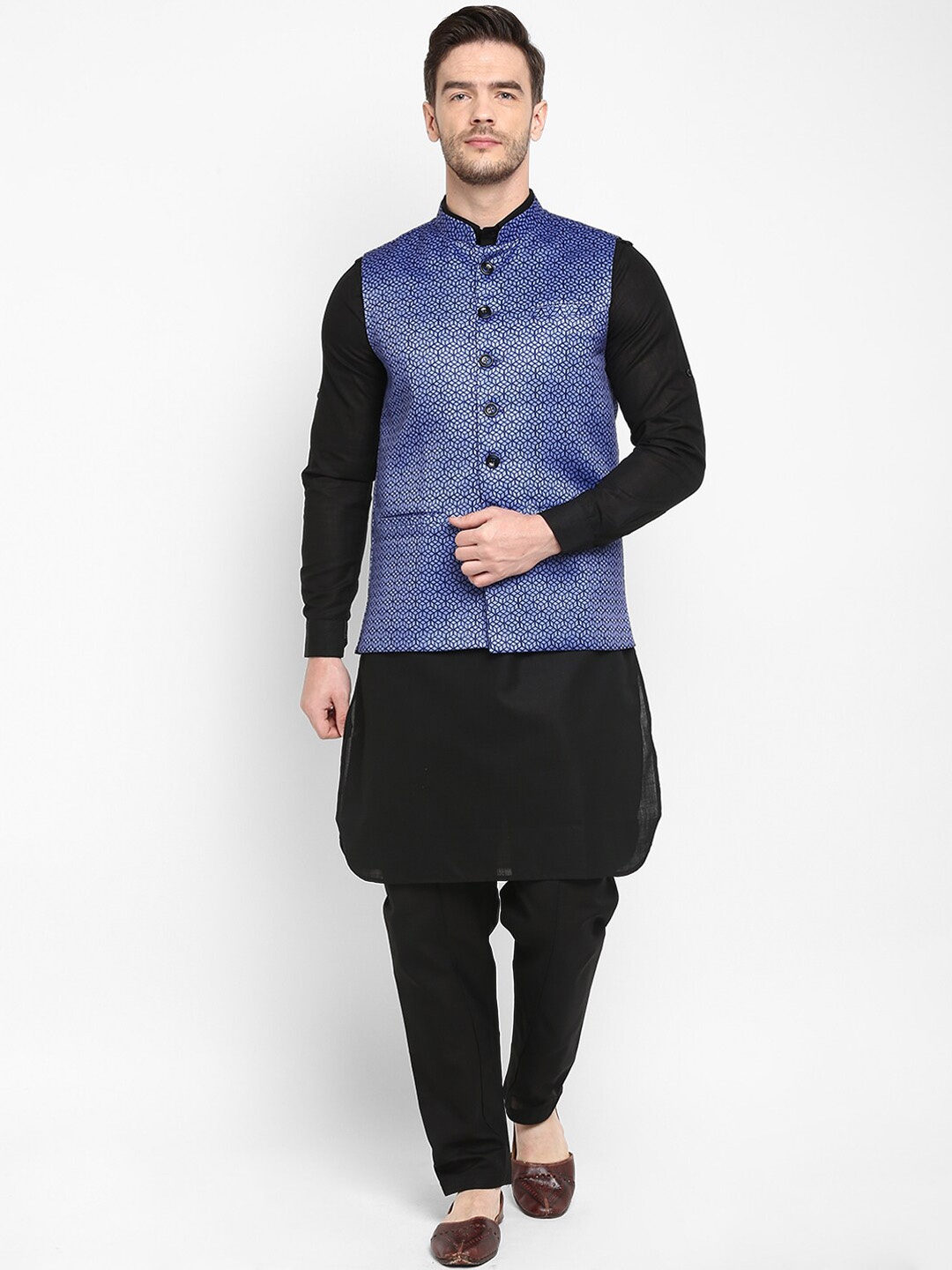 

Hangup Men Linen Pathani Kurta with Pyjama & Nehru Jacket, Black