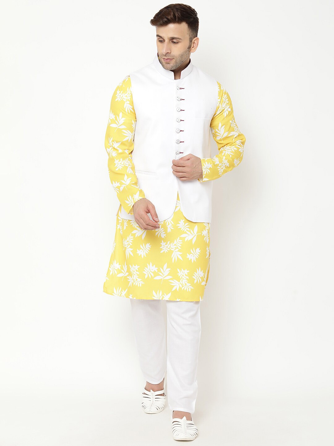 

Hangup Men Yellow Floral Printed Kurta with Pyjamas & Nehru Jacket Set