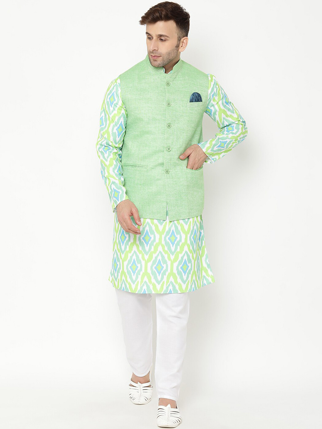 

Hangup Men Green Printed Kurta with Pyjamas & Nehru Jacket Set