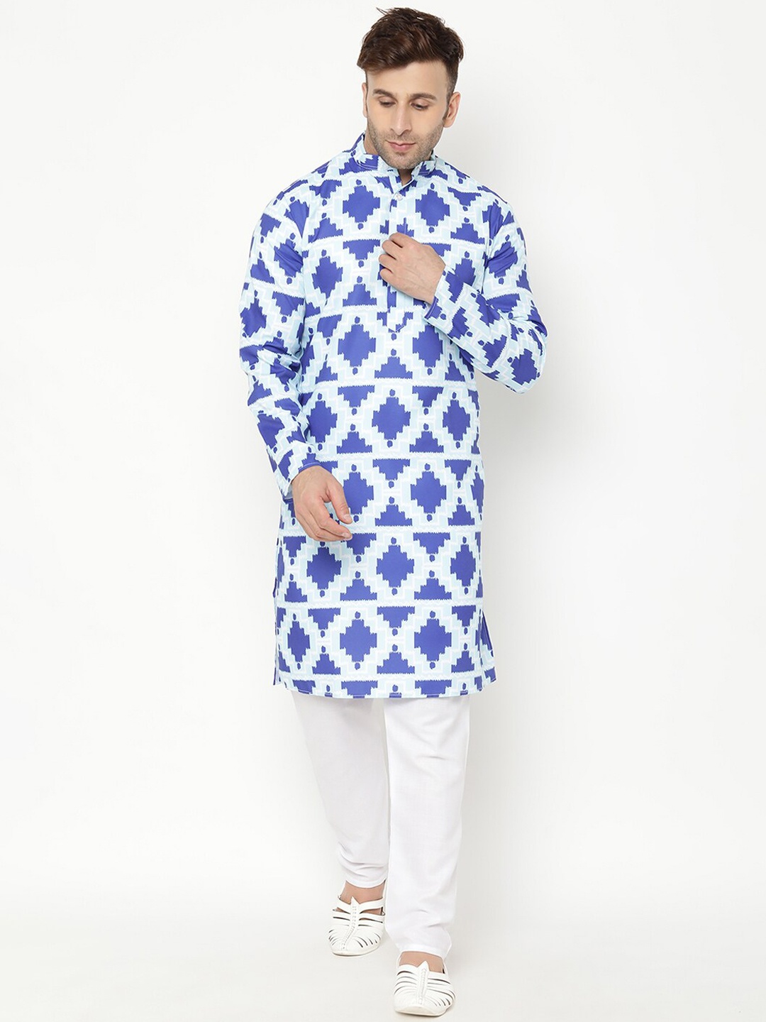 

Hangup Men Blue Printed Cotton Blend Kurta with Pyjamas