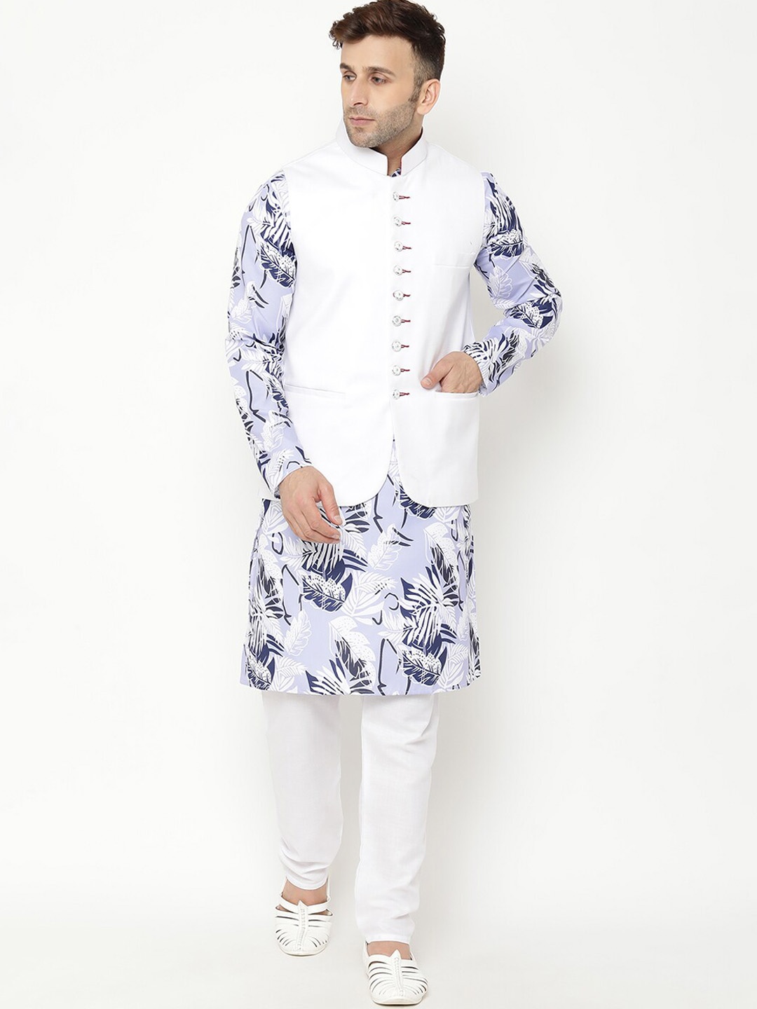 

Hangup Men Floral Printed Kurta with Pyjamas & With Nehru Jacket, Blue