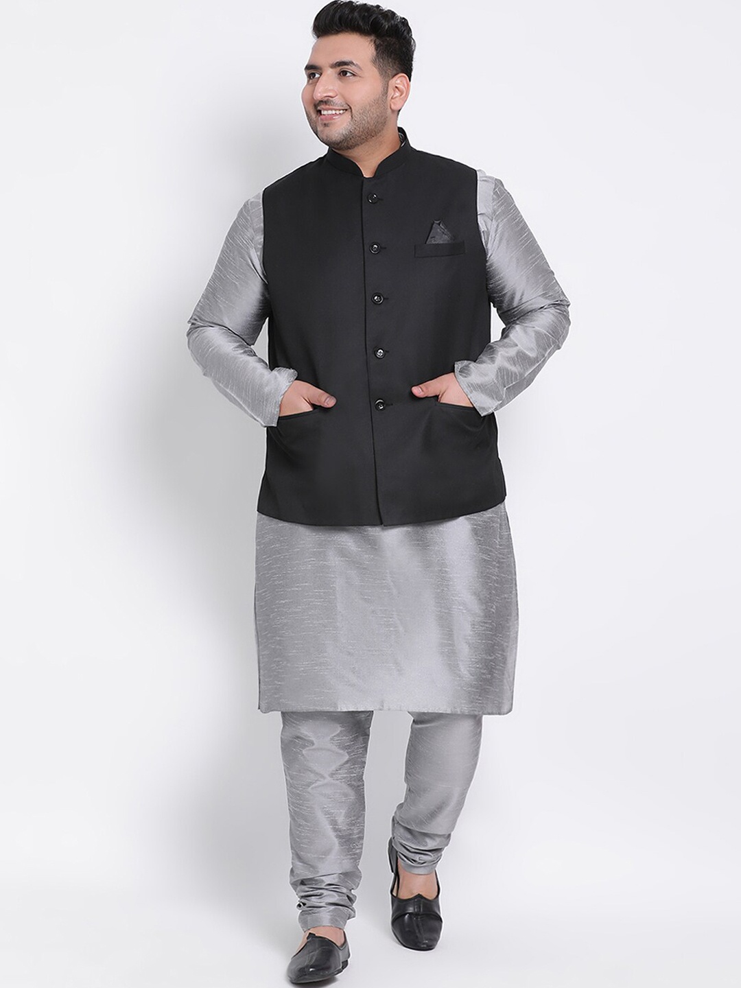 

Hangup Men Silver-Toned Kurta with Pyjamas