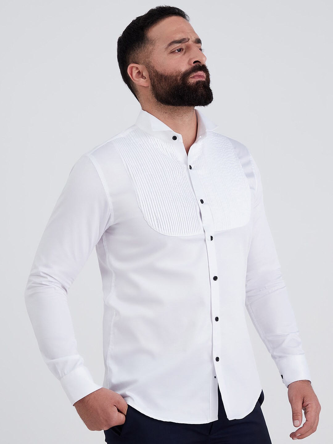 

MR BUTTON Men White Slim Fit Casual Shirt