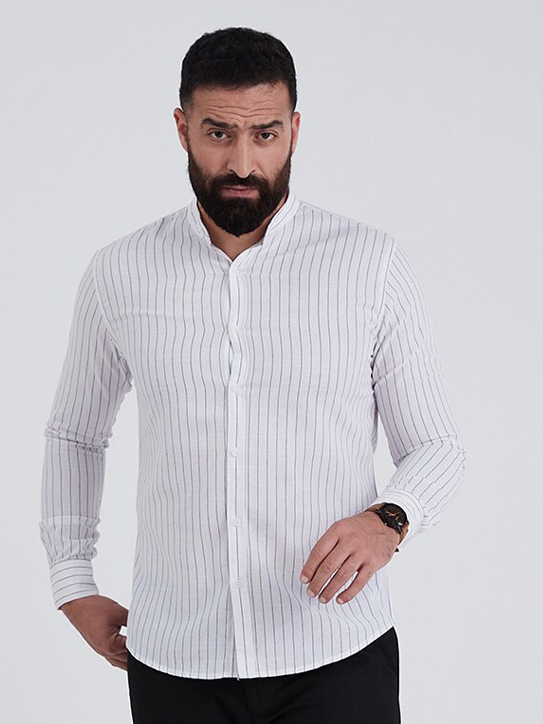 

MR BUTTON Men Slim Fit Striped Casual Shirt, White