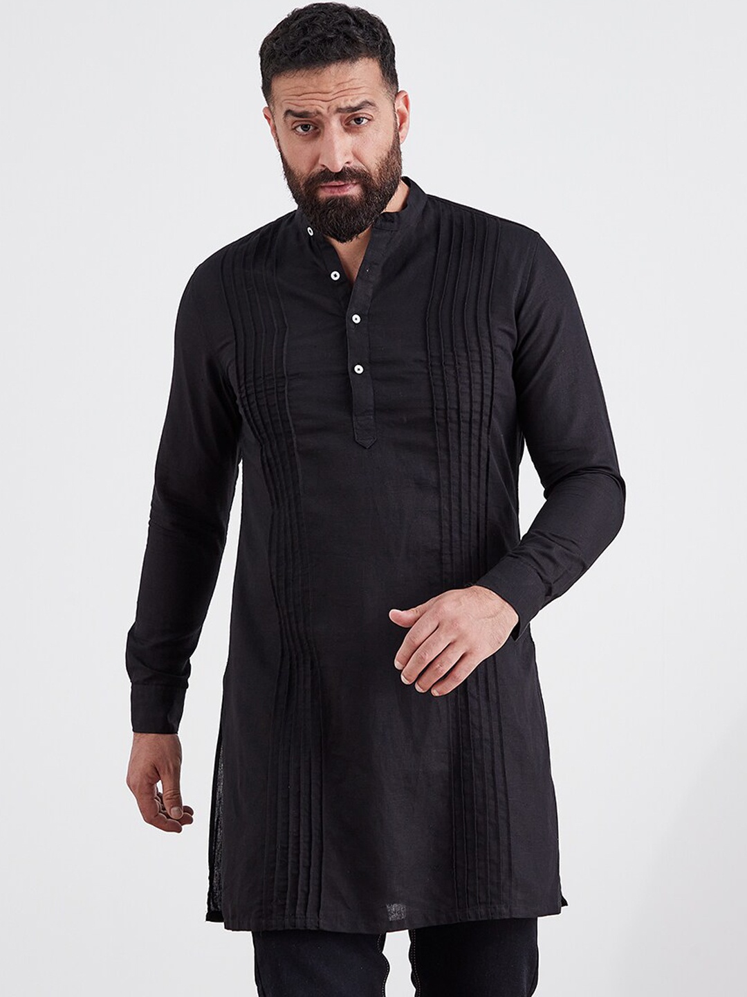 

MR BUTTON Men Striped Kurta, Black