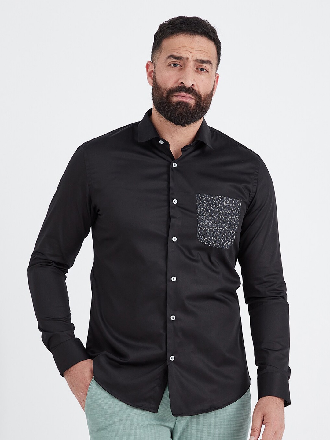 

MR BUTTON Men Slim Fit Casual Shirt, Black