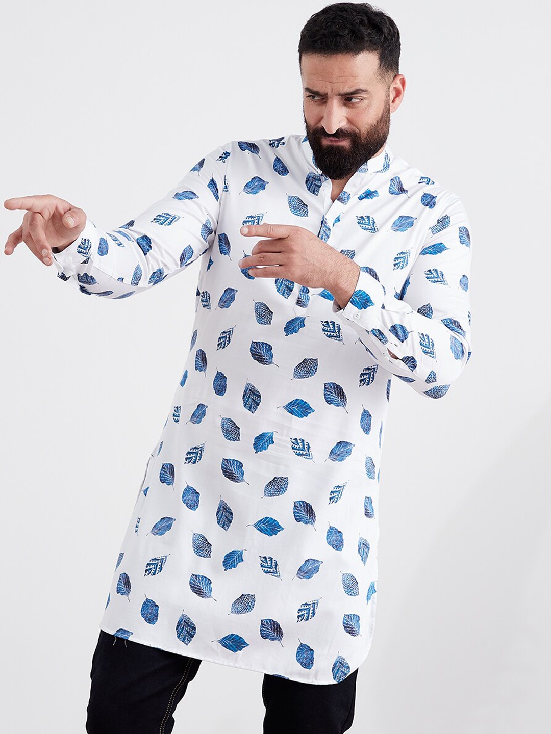 

MR BUTTON Men Quirky Printed Kurta, White