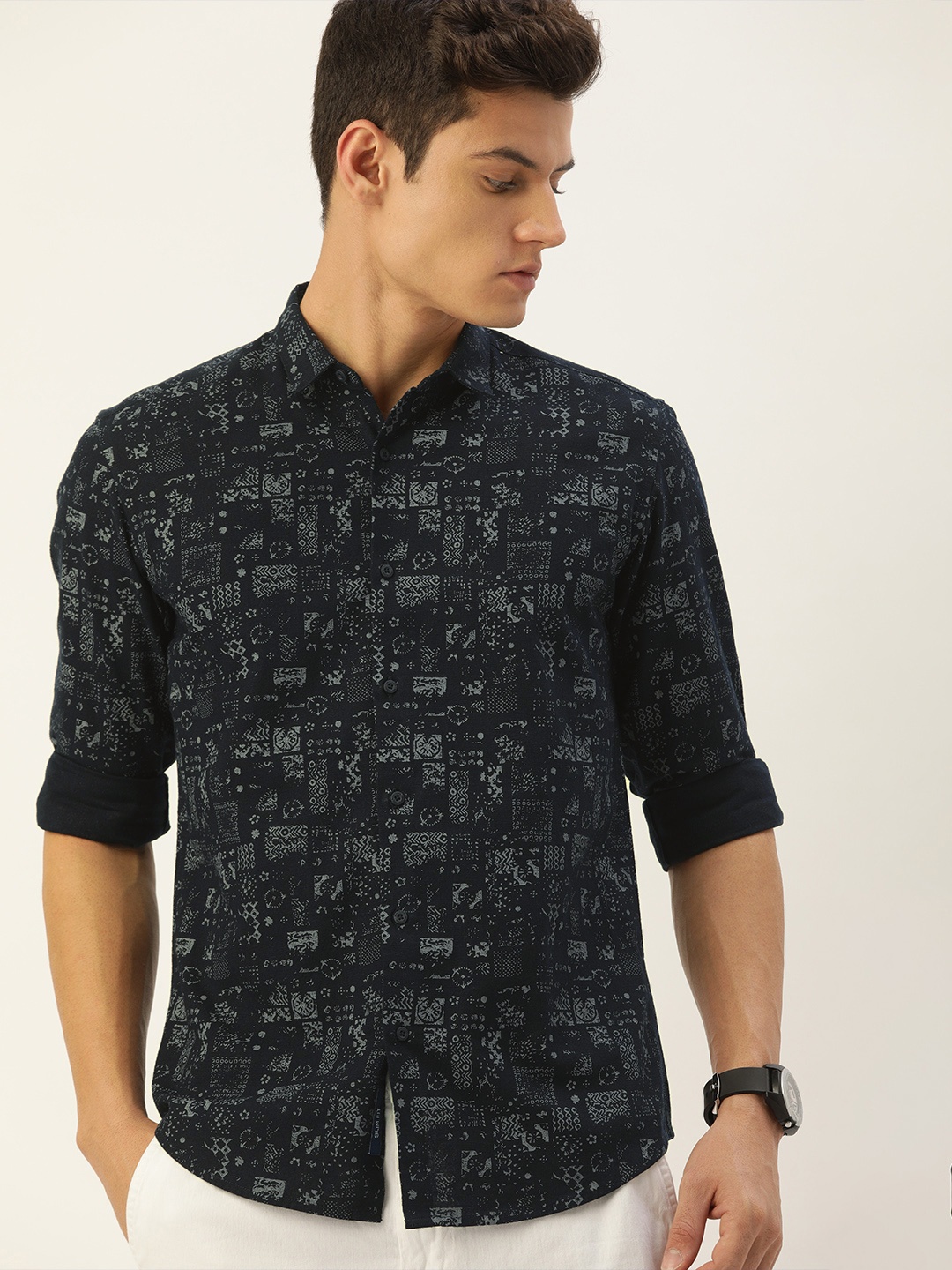 Bene Kleed Men Navy Blue Pure Cotton Slim Fit Tribal Printed Casual Shirt