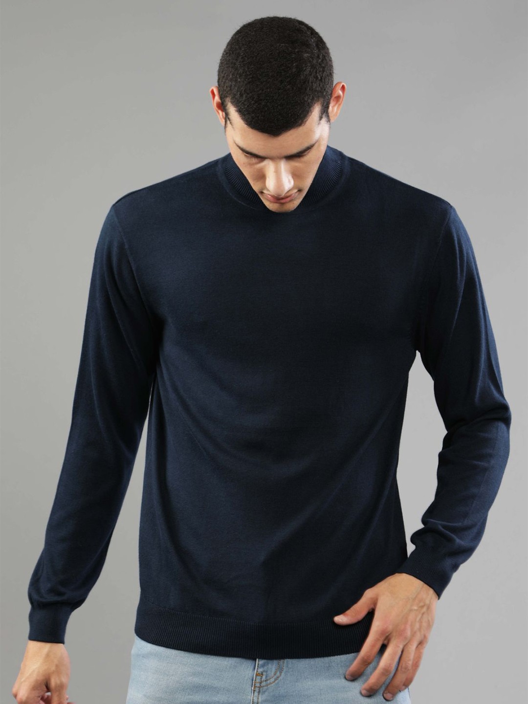 

t-base Men Navy Blue Pullover