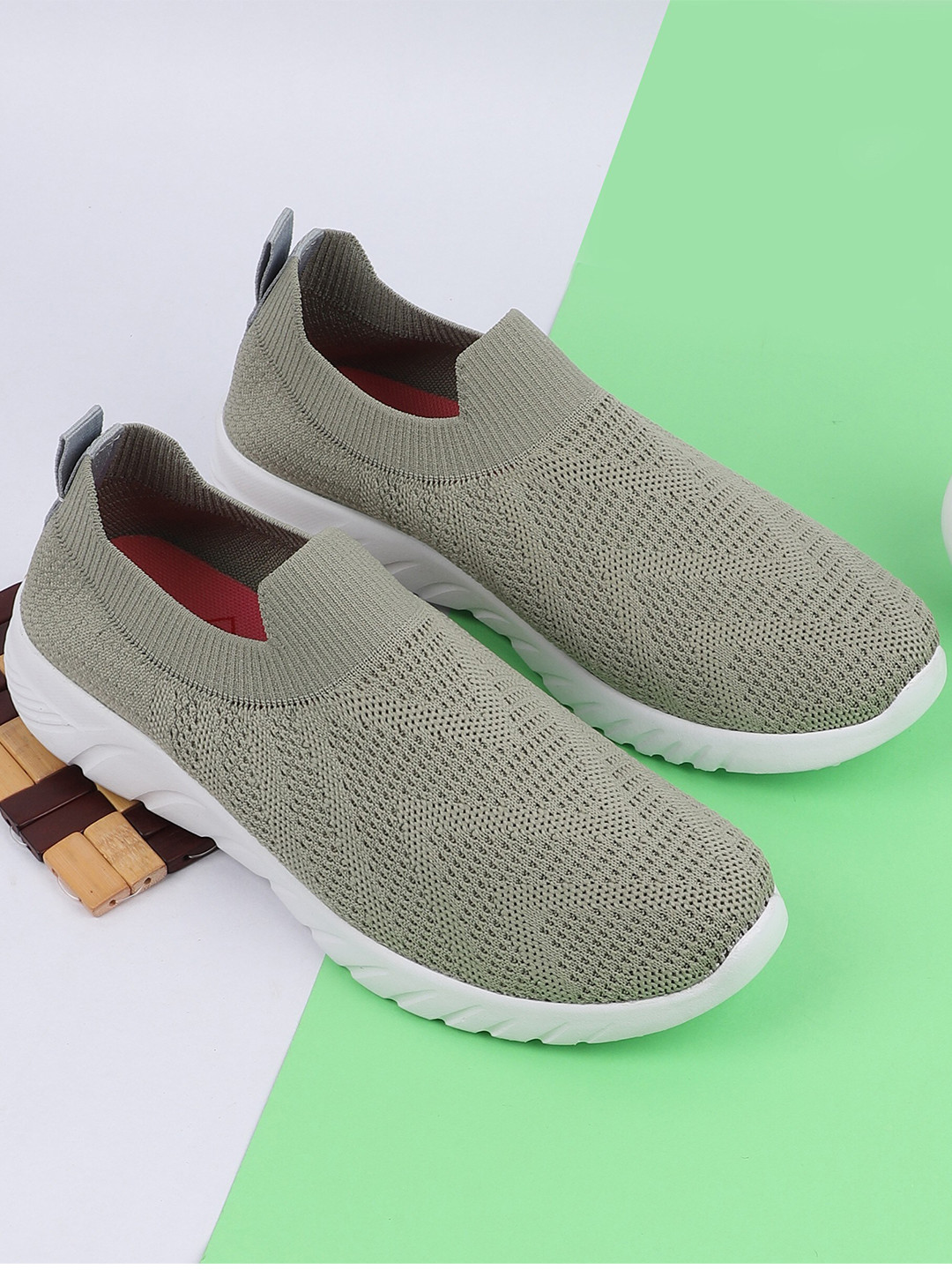 

TPENT Women Green Mesh Walking Non-Marking Shoes