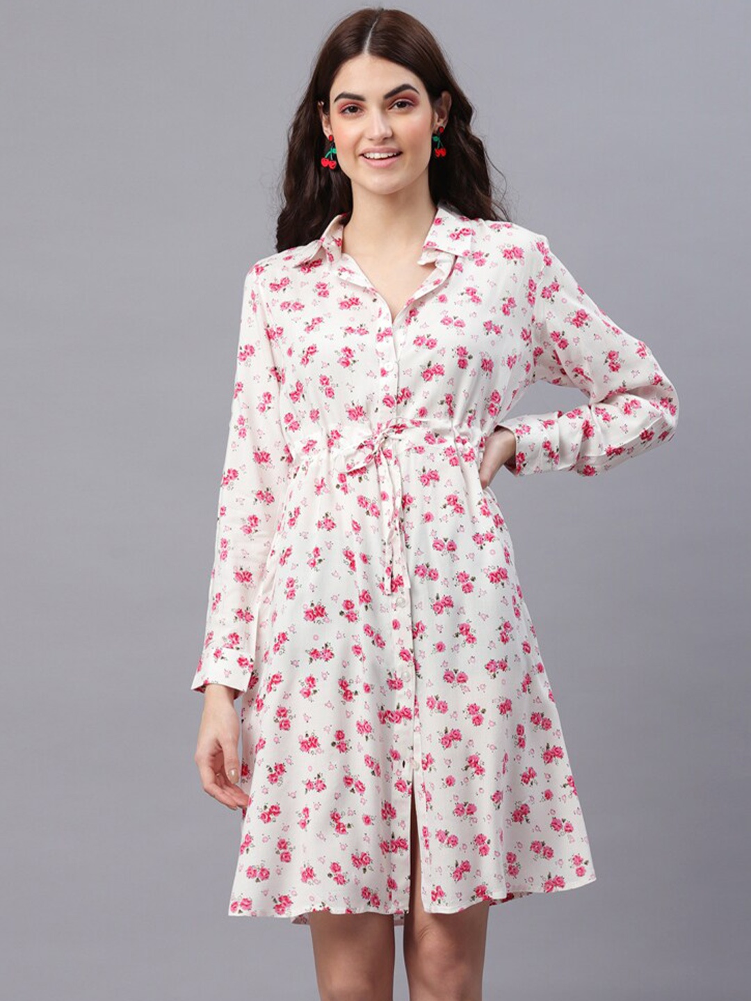 

PRETTY LOVING THING White Floral Printed Crepe Fit & Flare Dress