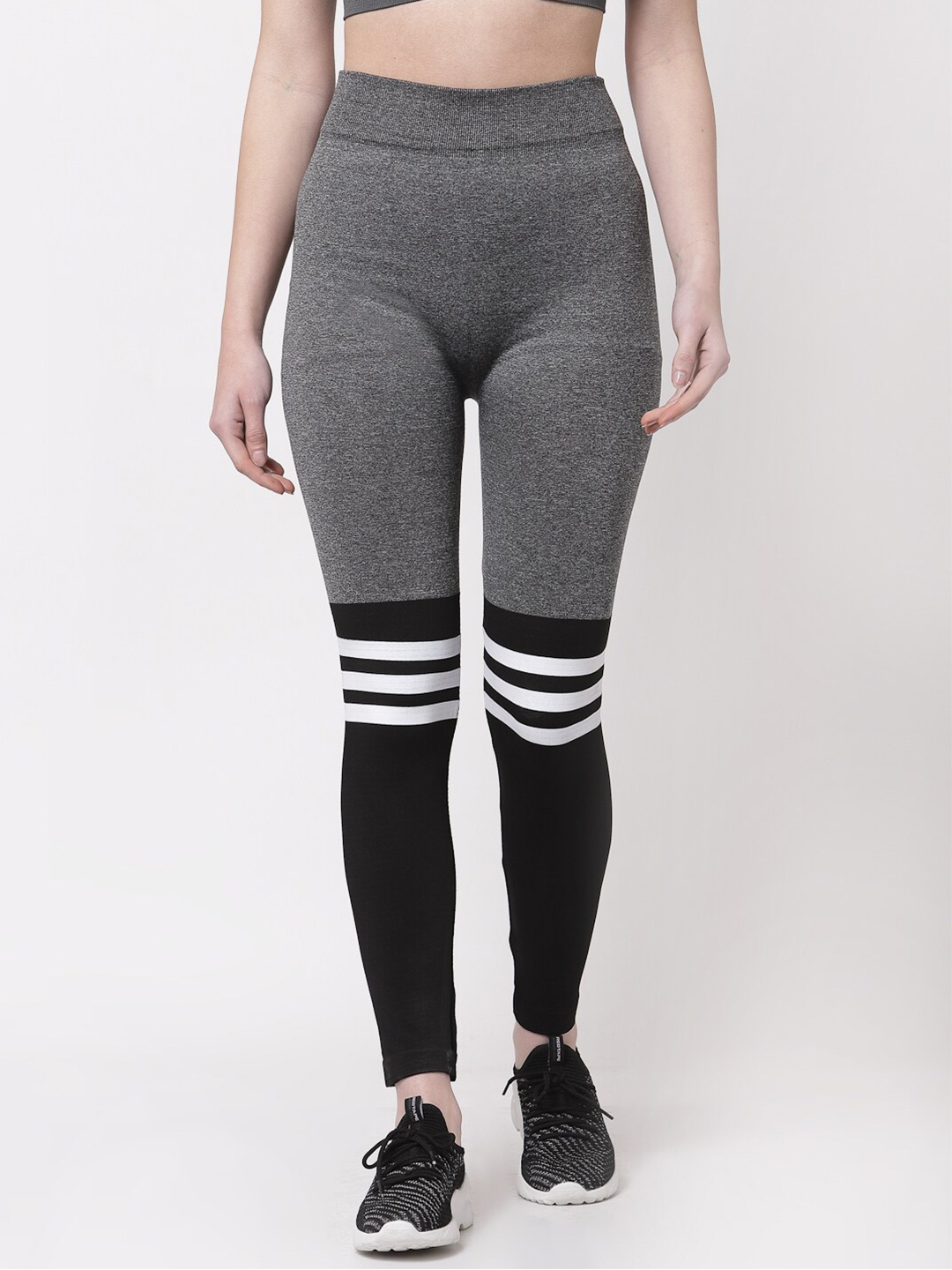 

KLOTTHE Women Printed Skinny Fit Jeggings, Grey