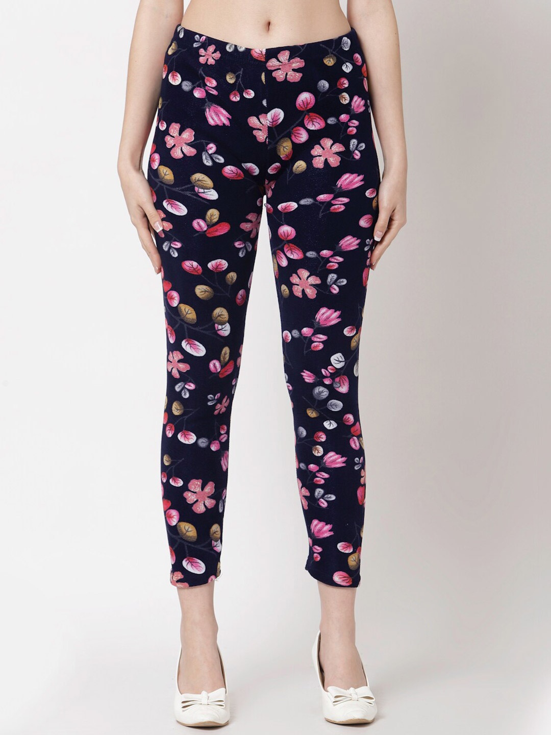 KLOTTHE Women Printed Skinny-Fit Woolen Jeggings, Black