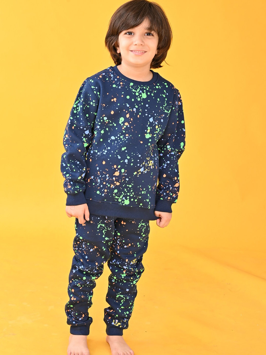 

Anthrilo Boys Navy Blue & Green Paint Splat Printed Fleece Sweatshirt & Joggers