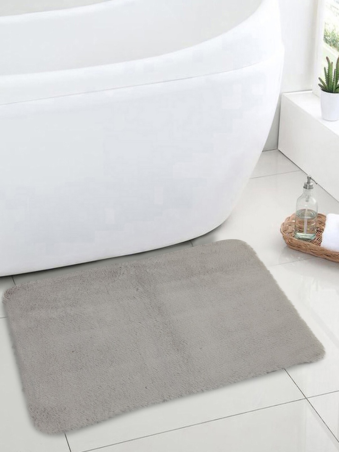 

OBSESSIONS Solid Anti-Skid Polyester 1000GSM Bath Rugs, Silver