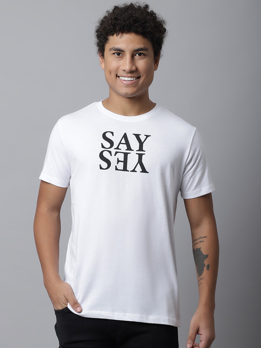 

DOOR74 Men White Typography Printed T-shirt