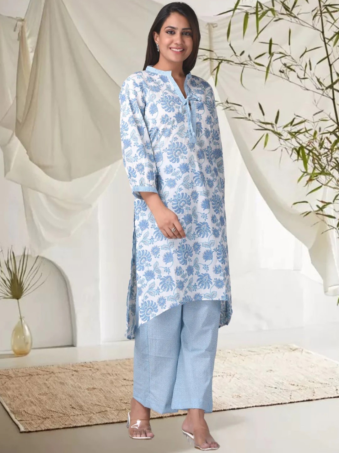 

NANGALIA RUCHIRA Women Blue Floral Printed Pure Cotton Kurta with Palazzos