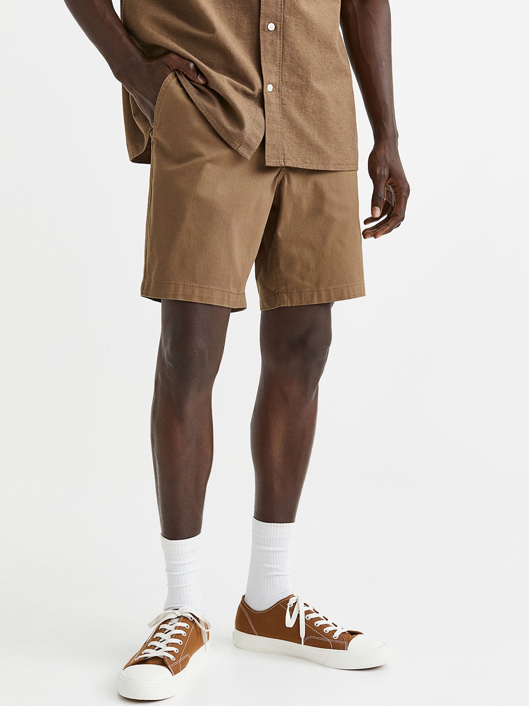 

H&M Men Regular Fit Cotton Chino Shorts, Beige