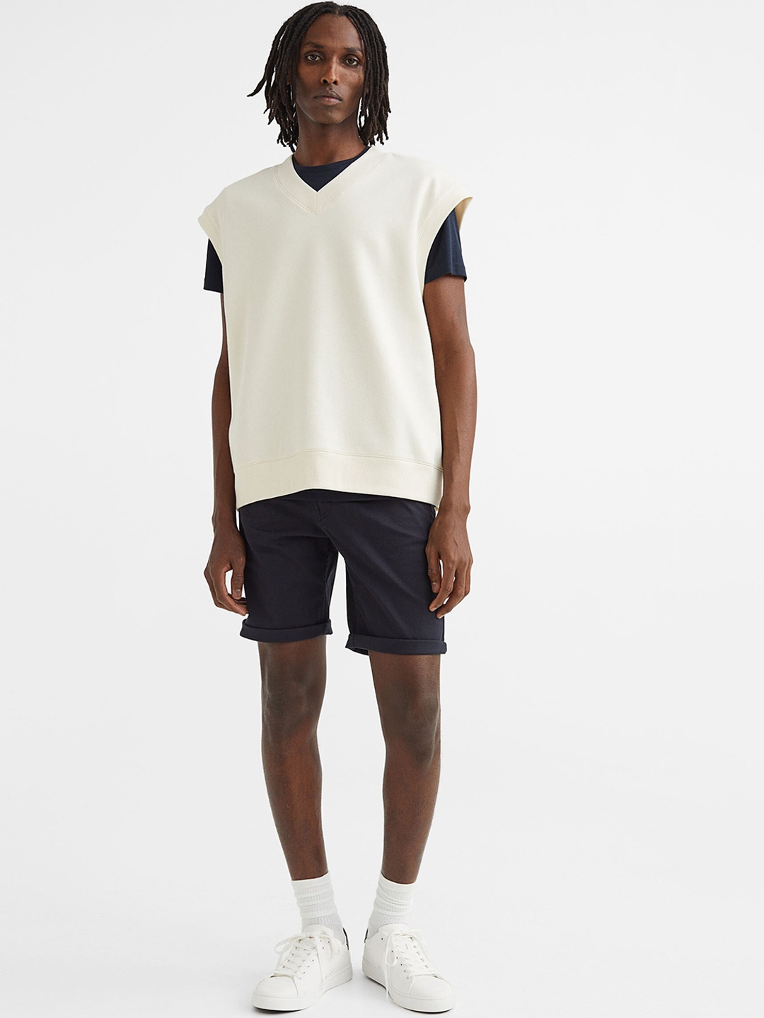 

H&M Men Slim Fit Cotton Twill Shorts, Navy blue
