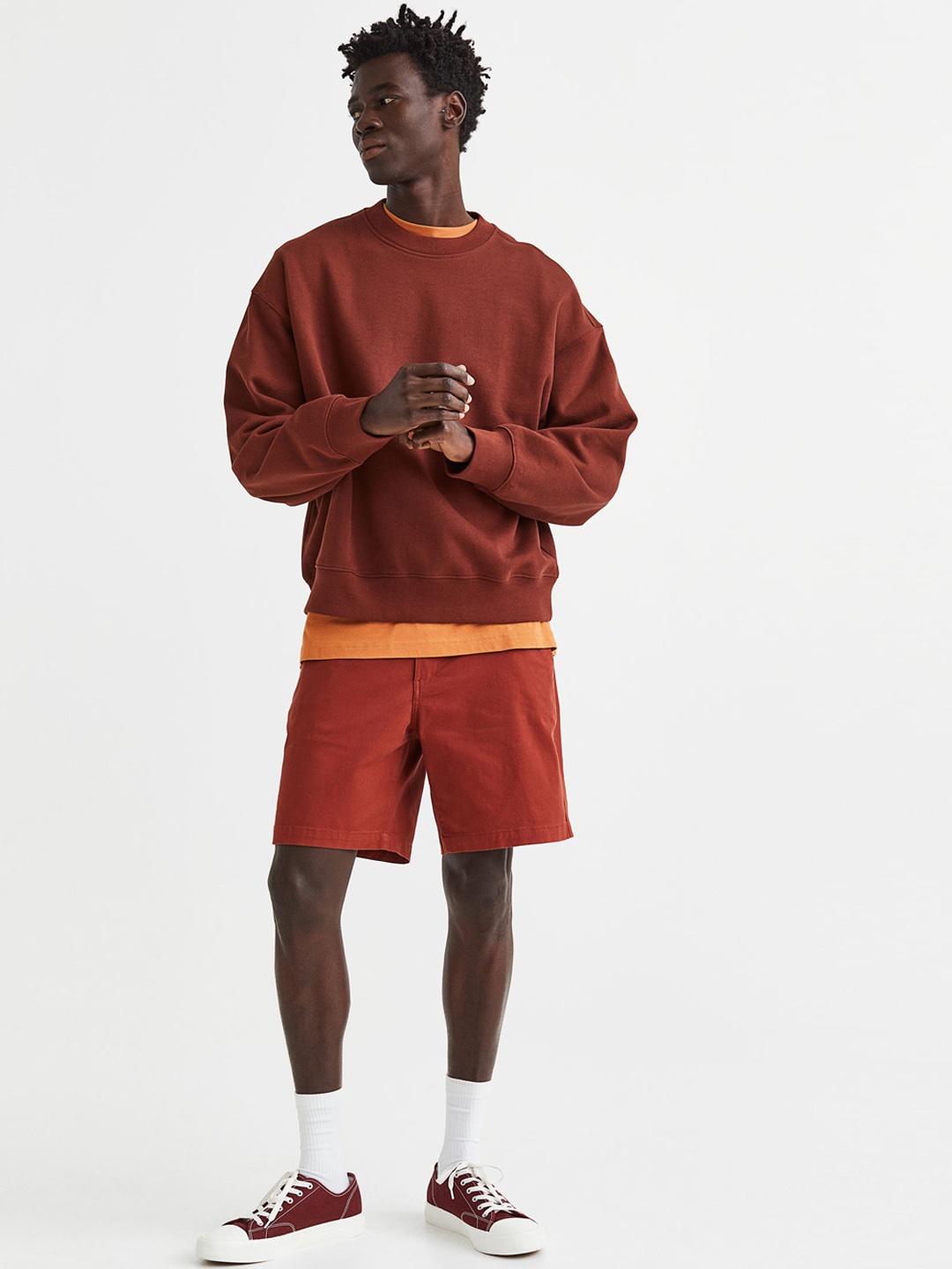 

H&M Men Solid Regular Fit Cotton Chino Shorts, Red