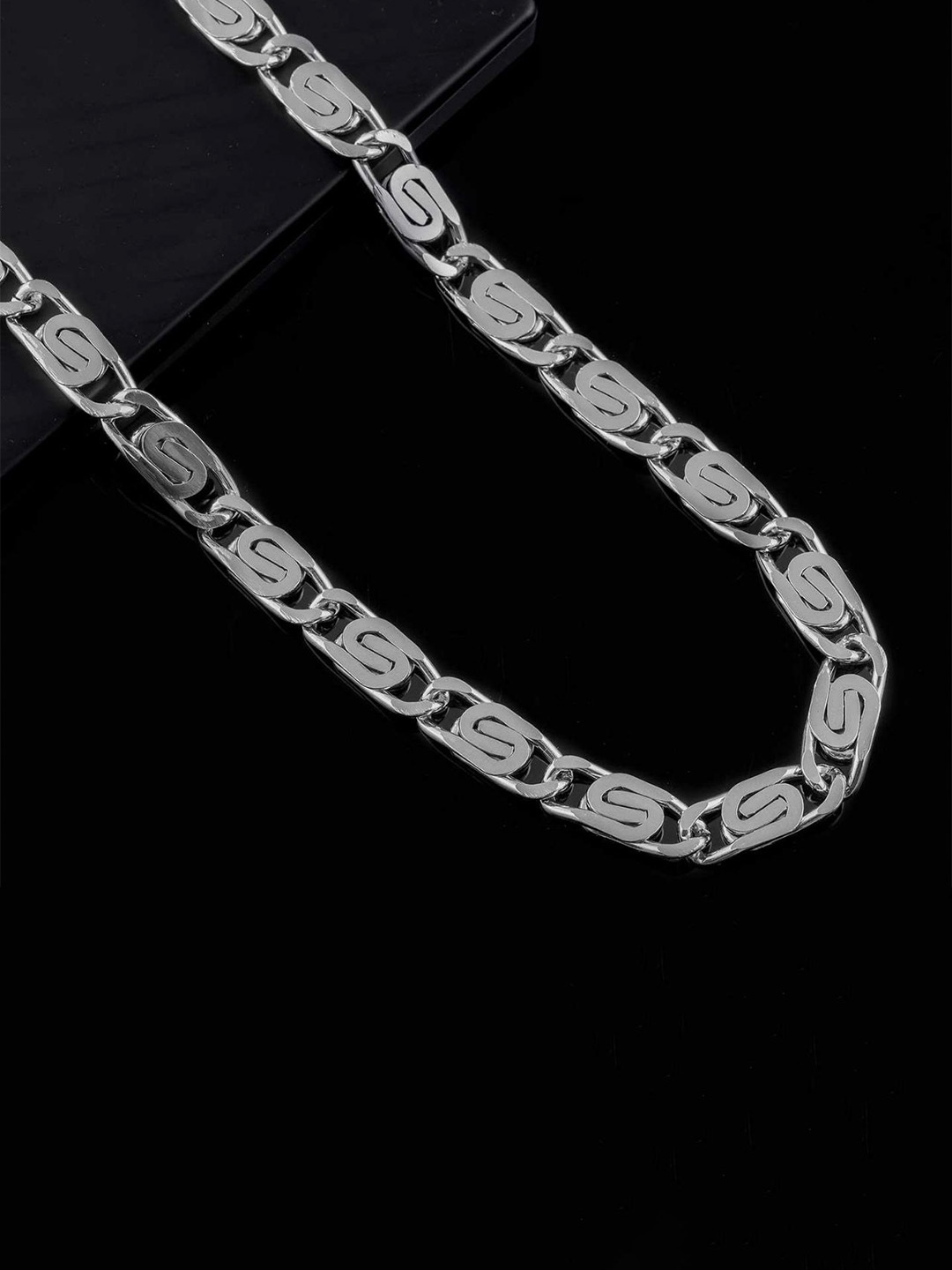 

LAFORWORD Silver-Toned Brass Silver-Plated Chain