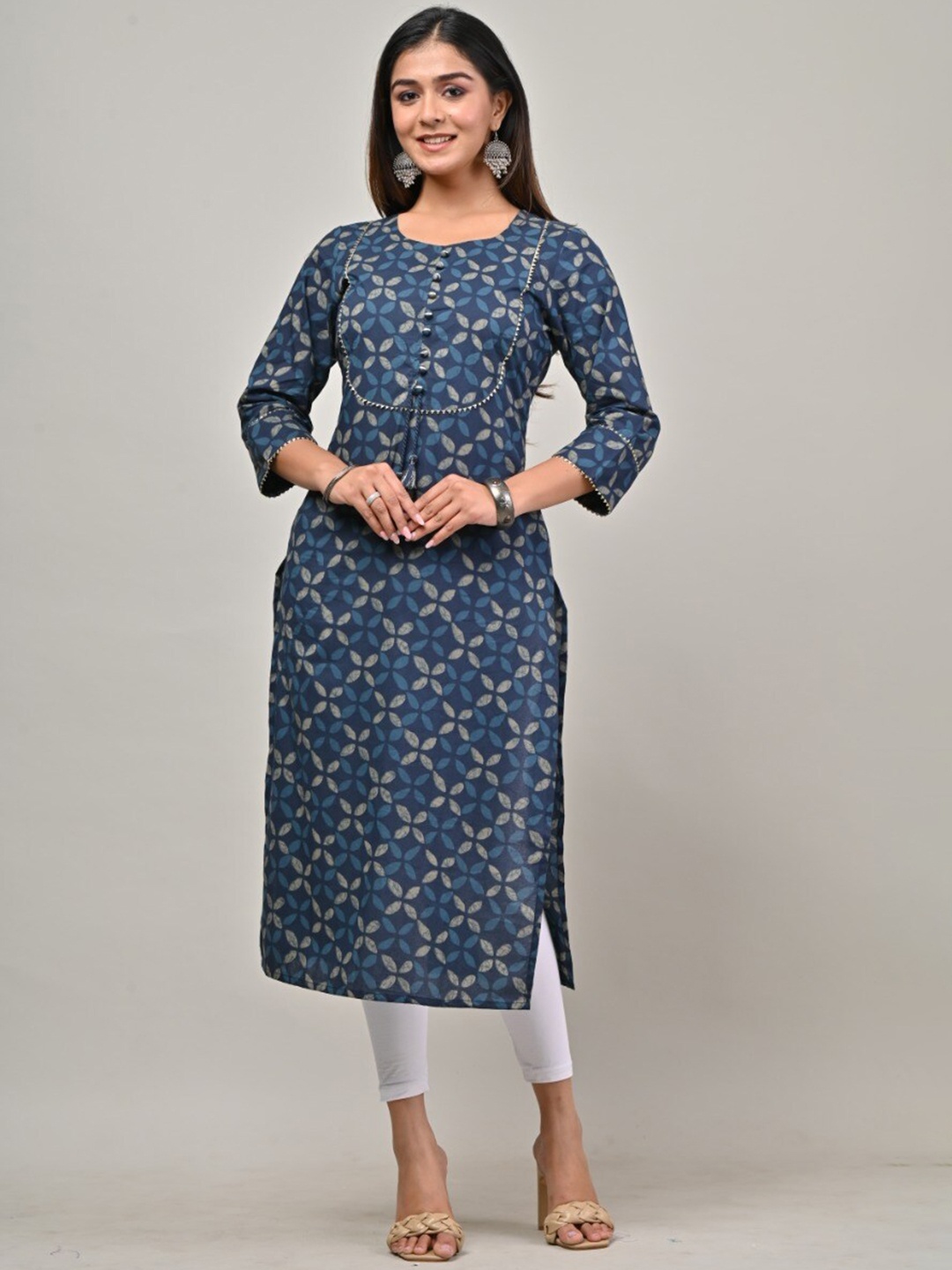 

Swasti Women Blue Geometric Printed Mirror Work Floral Kurta