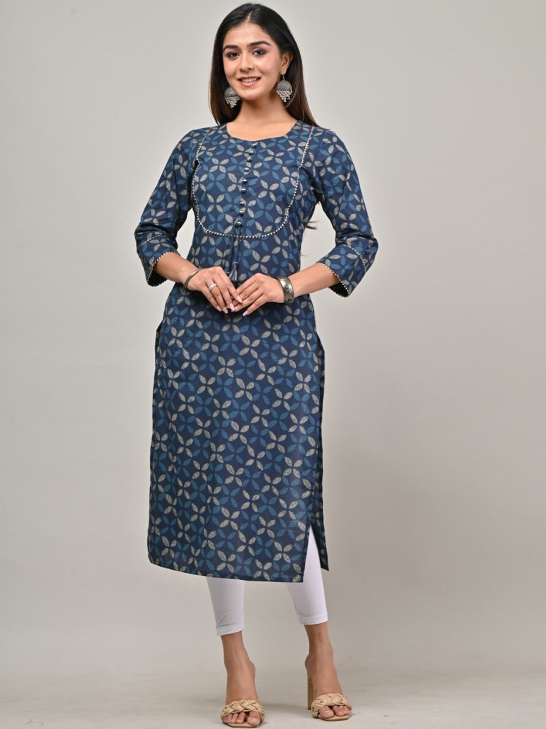 

Swasti Women Blue Geometric Printed Mirror Work Floral Kurta