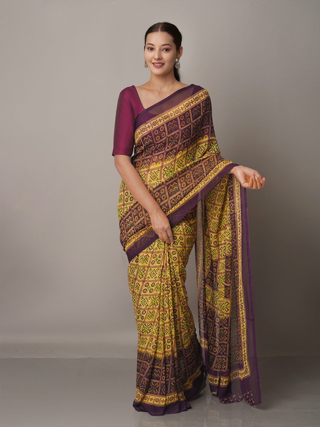 

Unnati Silks Cream-Coloured & Brown Bandhani Saree