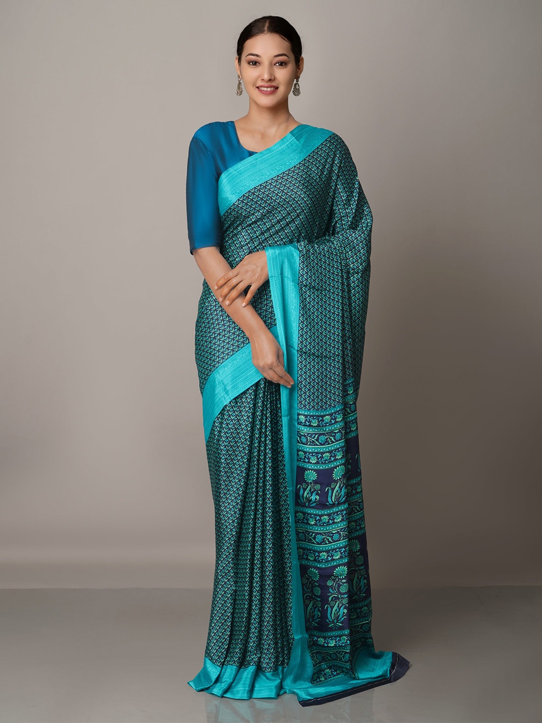 

Unnati Silks Ethnic Motifs Block Print Saree, Navy blue