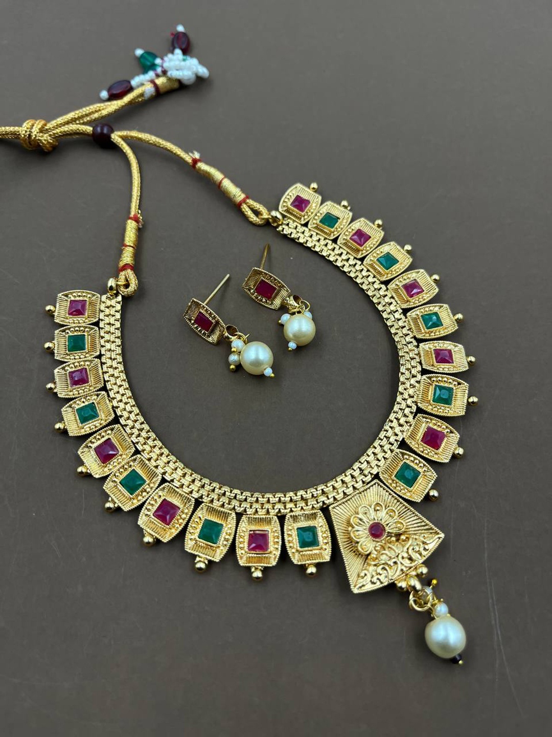 

LAFORWORD Gold-Plated Beaded Jewellery Set