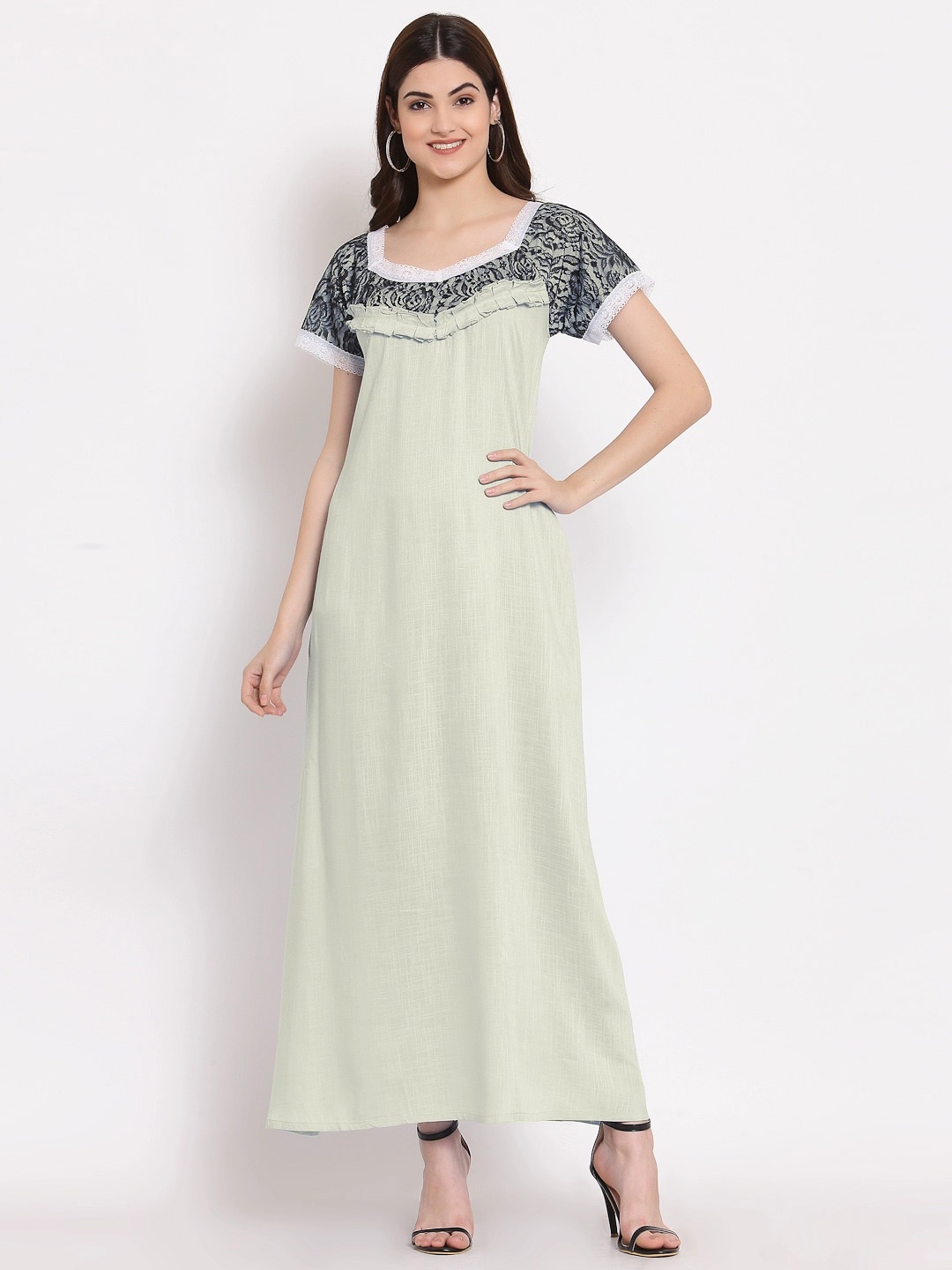 

PATRORNA Plus Size Maxi Nightdress, Off white