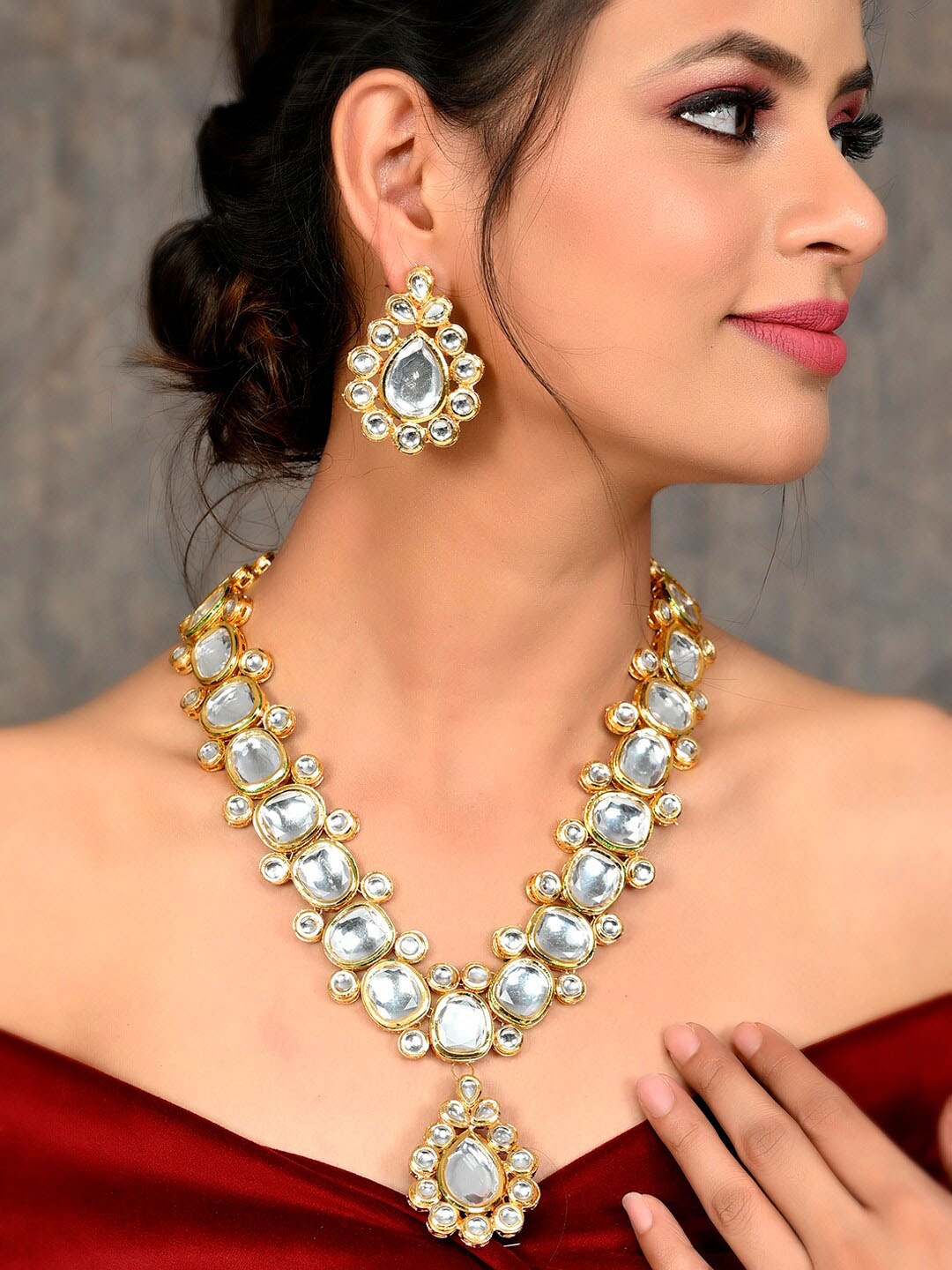 

Silvermerc Designs Gold-Plated Kundan Jewellery Set