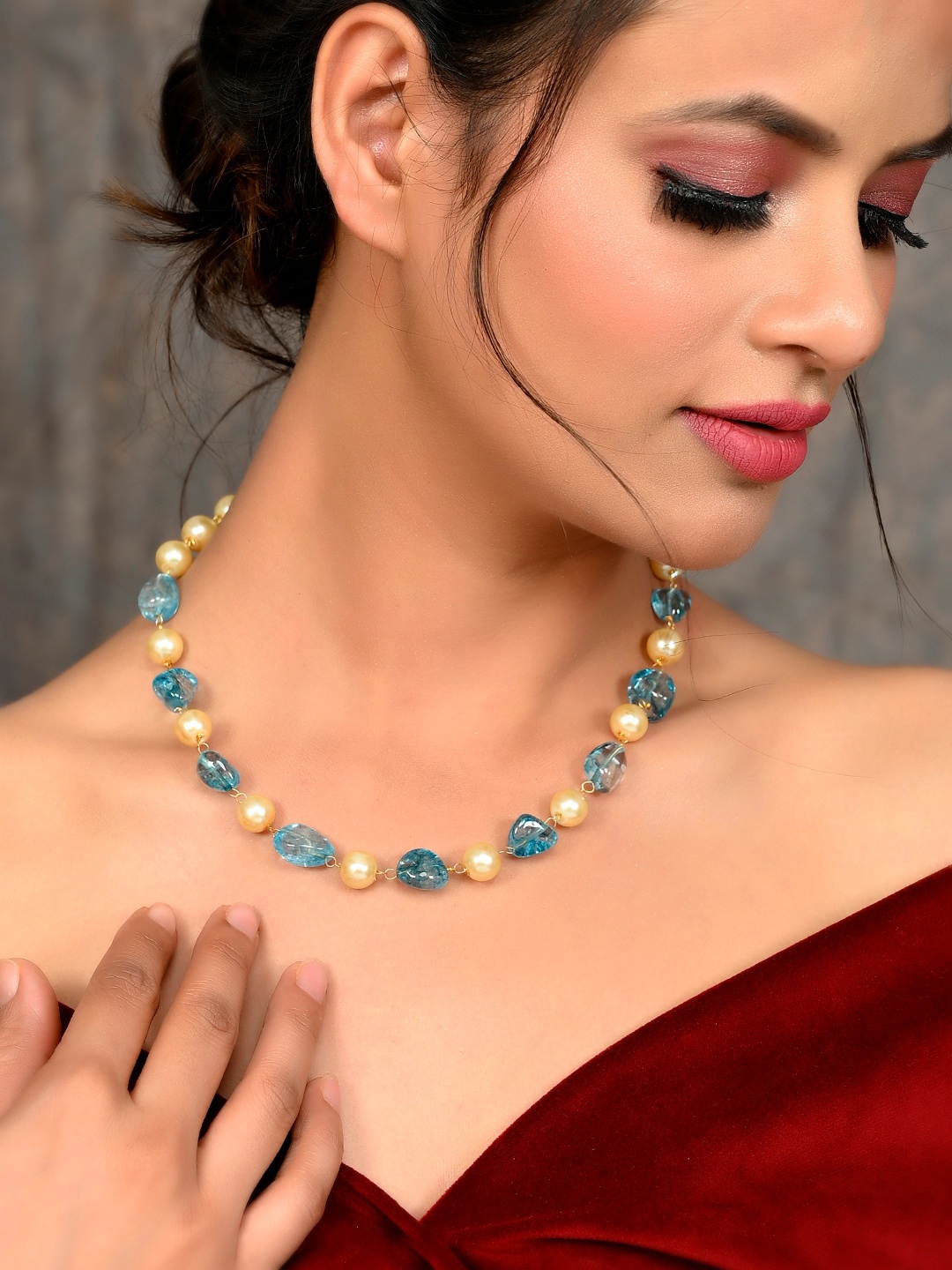 

Silvermerc Designs Unisex Blue & Gold-Toned Brass Gold-Plated Handcrafted Necklace