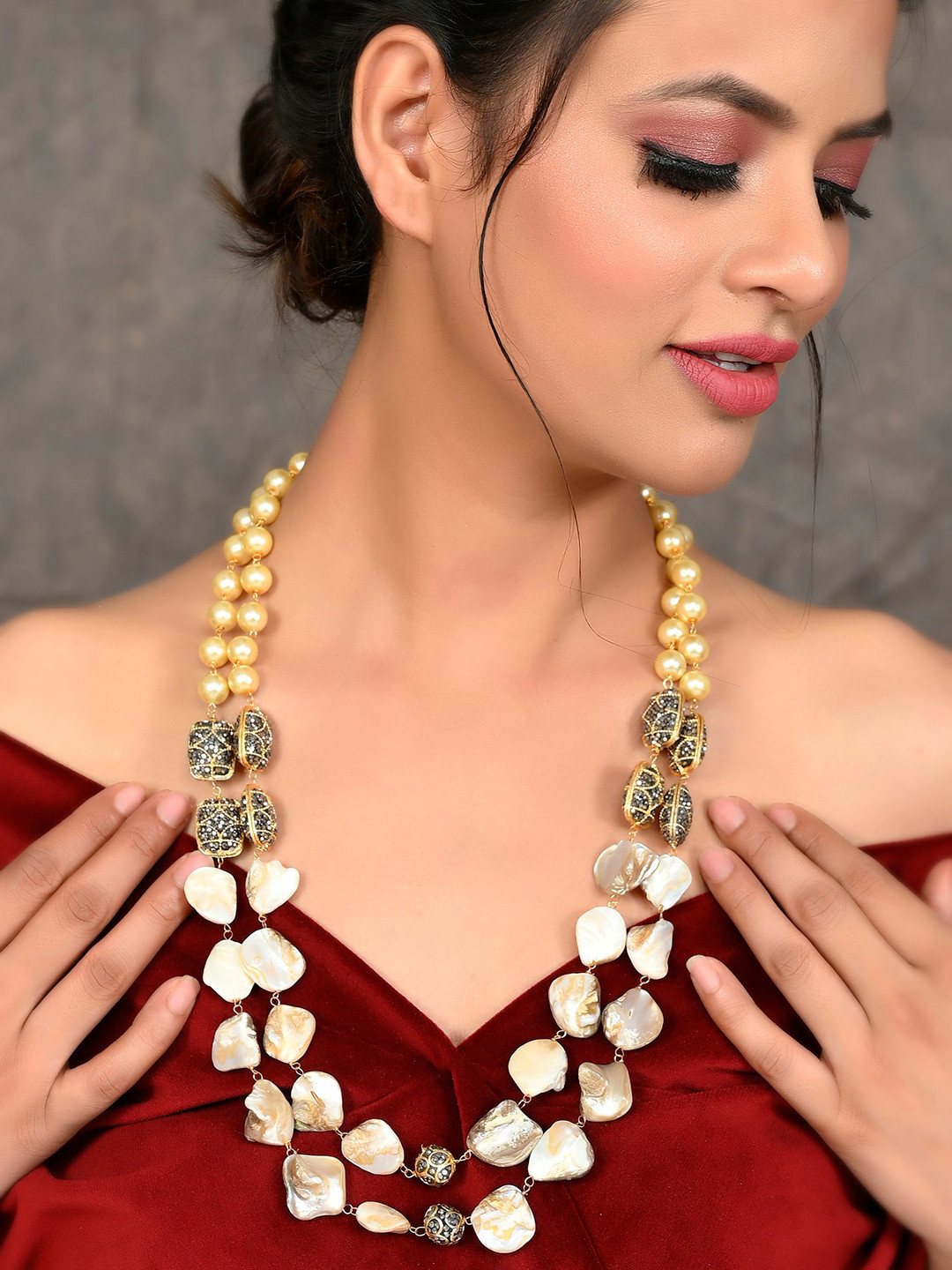 

Silvermerc Designs Unisex Gold-Toned & Beige Brass Gold-Plated Handcrafted Necklace