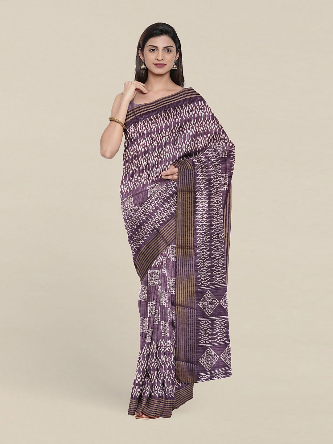 

Pothys Geometric Print Saree With Unstitched Blouse, Purple