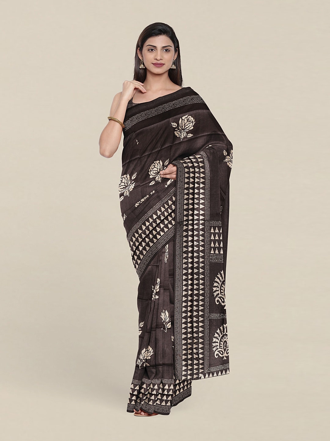

Pothys Grey & Cream-Coloured Floral Saree