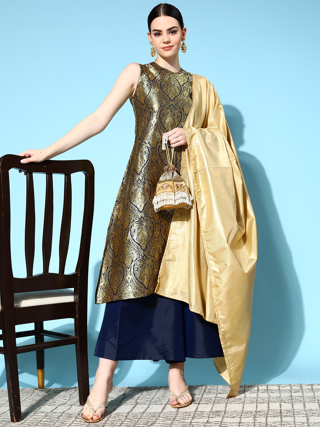 

InWeave Women Woven Design Silk Blend Woven Metallic Kurta Set, Blue