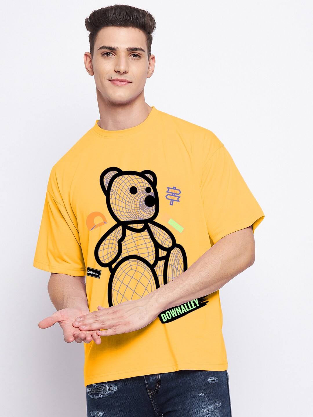 

FRENCH FLEXIOUS Men Printed Drop Shoulder T-shirt, Mustard