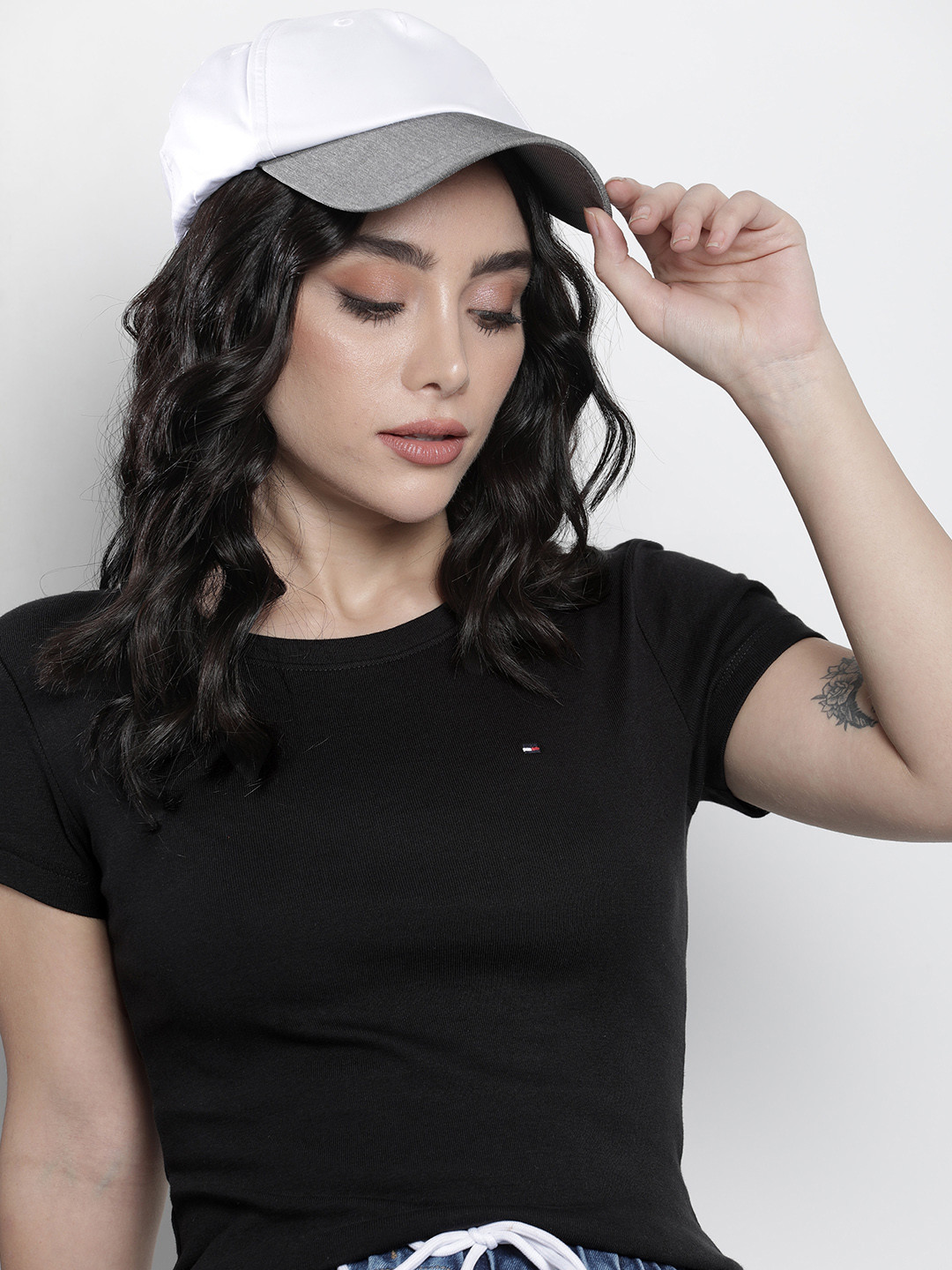 

Tommy Hilfiger Women Black Pure Cotton T-shirt
