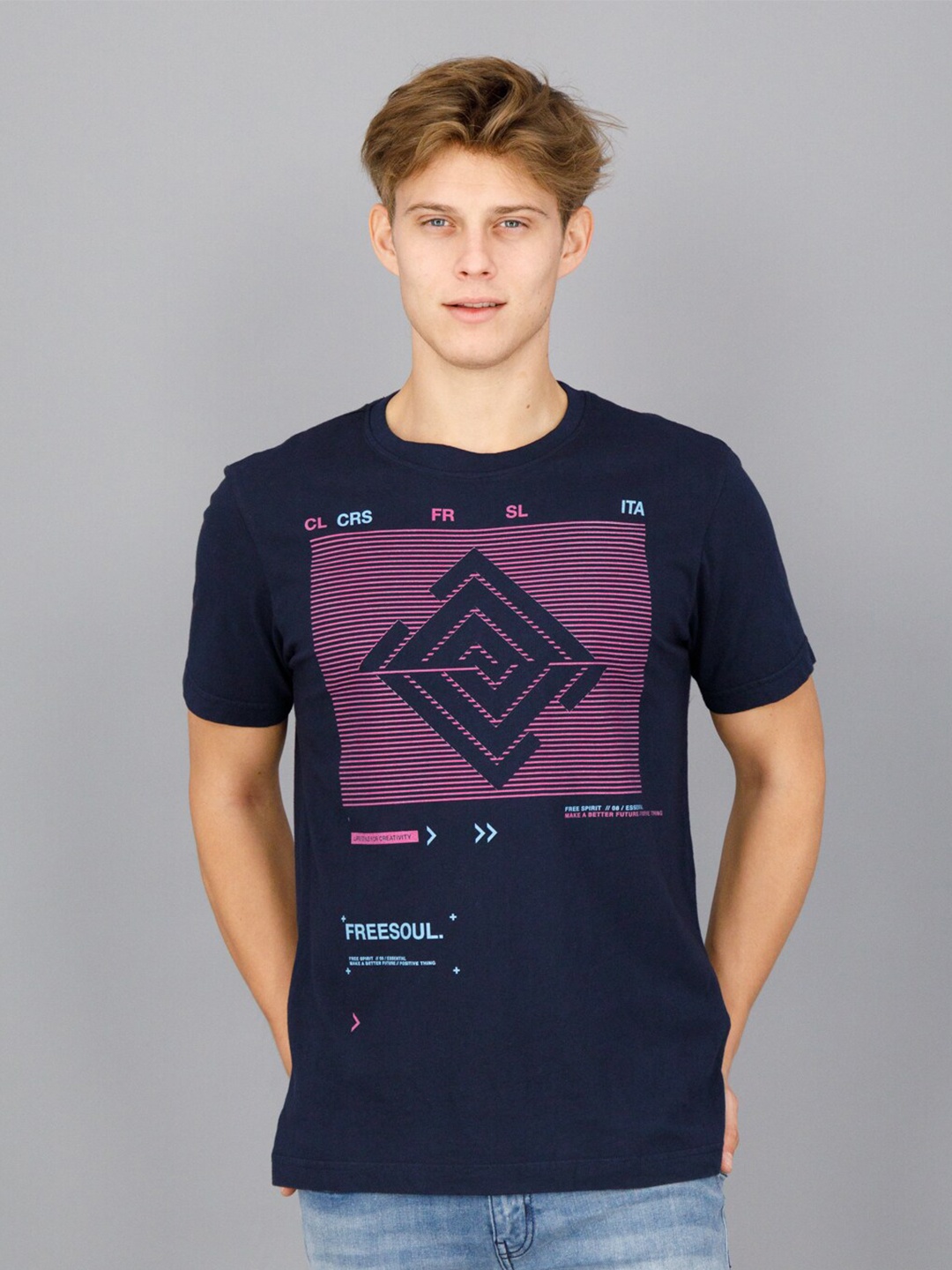 

FREESOUL Men Typography Printed T-shirt, Navy blue