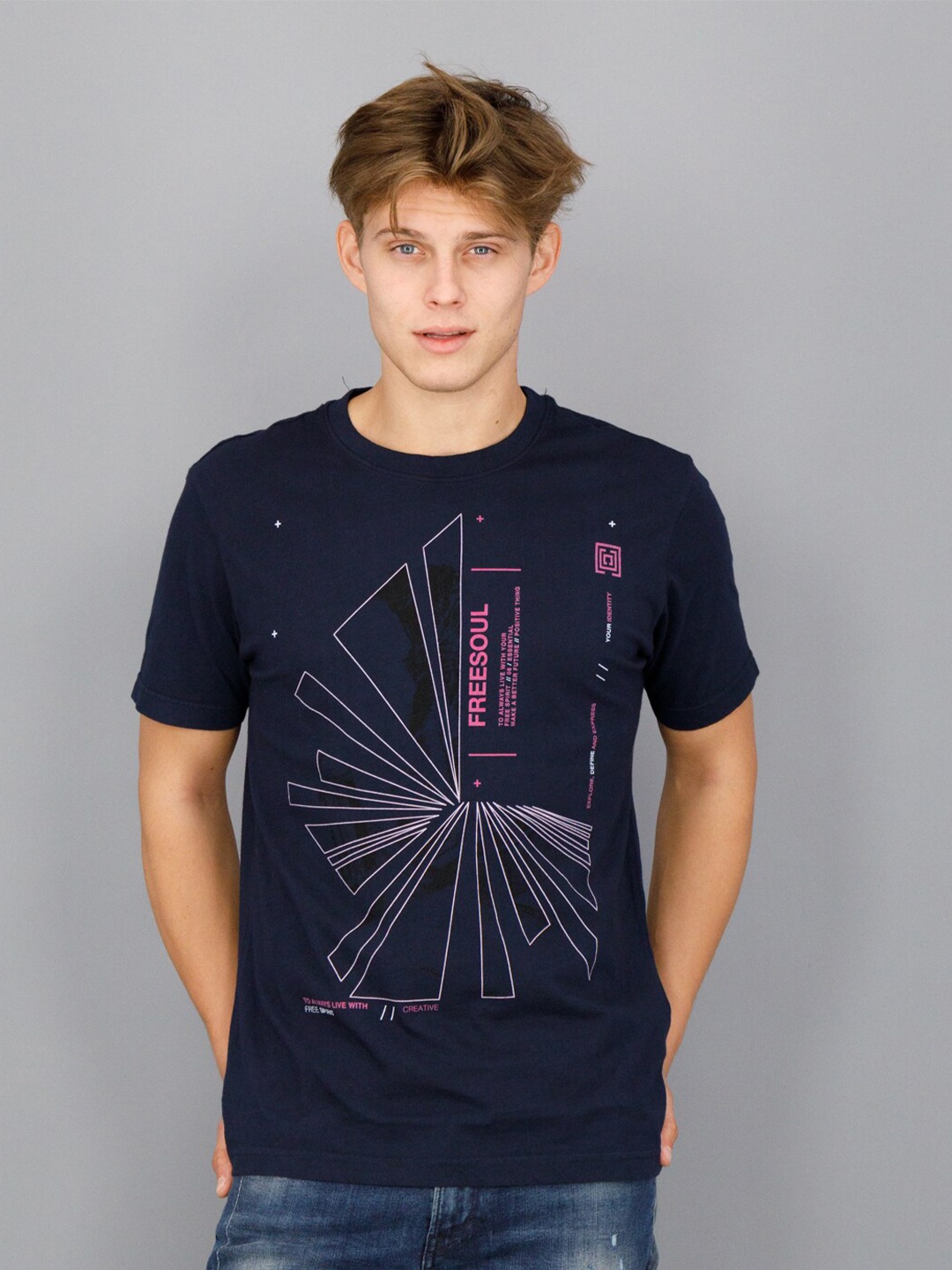 

FREESOUL Men Blue Printed Raw Edge T-shirt