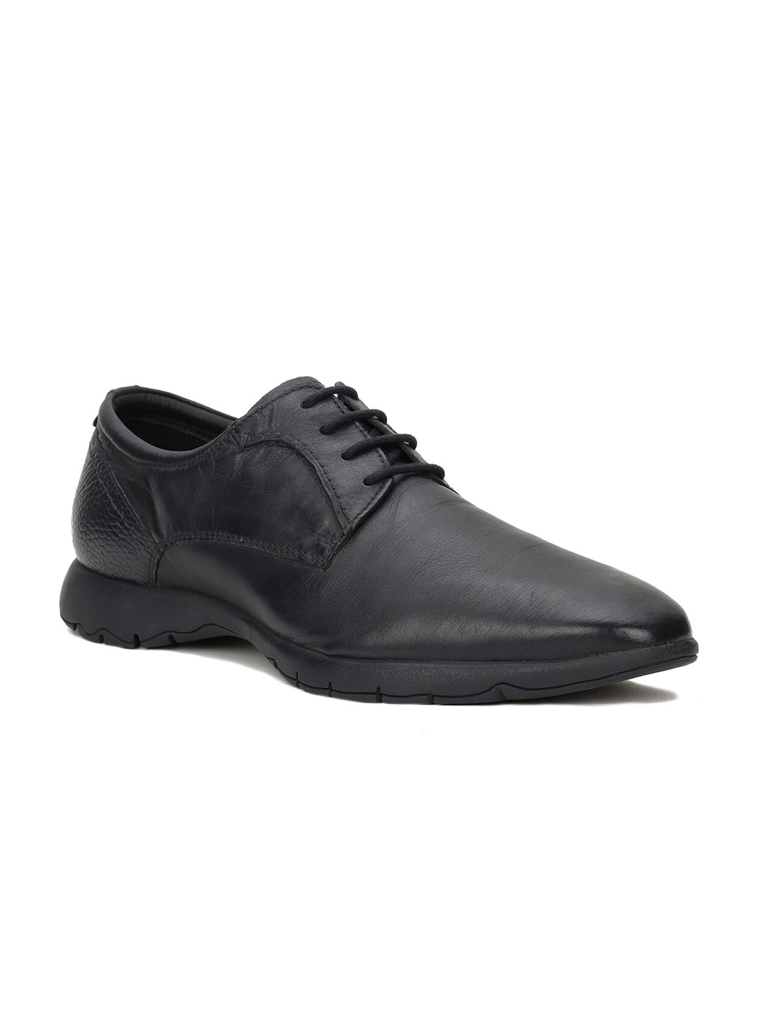 

Hush Puppies Men Black Solid Formal Derbys