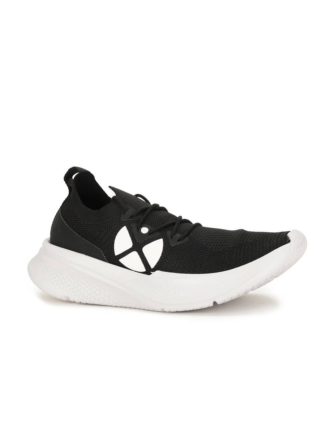 

Hush Puppies Men Woven Design Sneakers, Black
