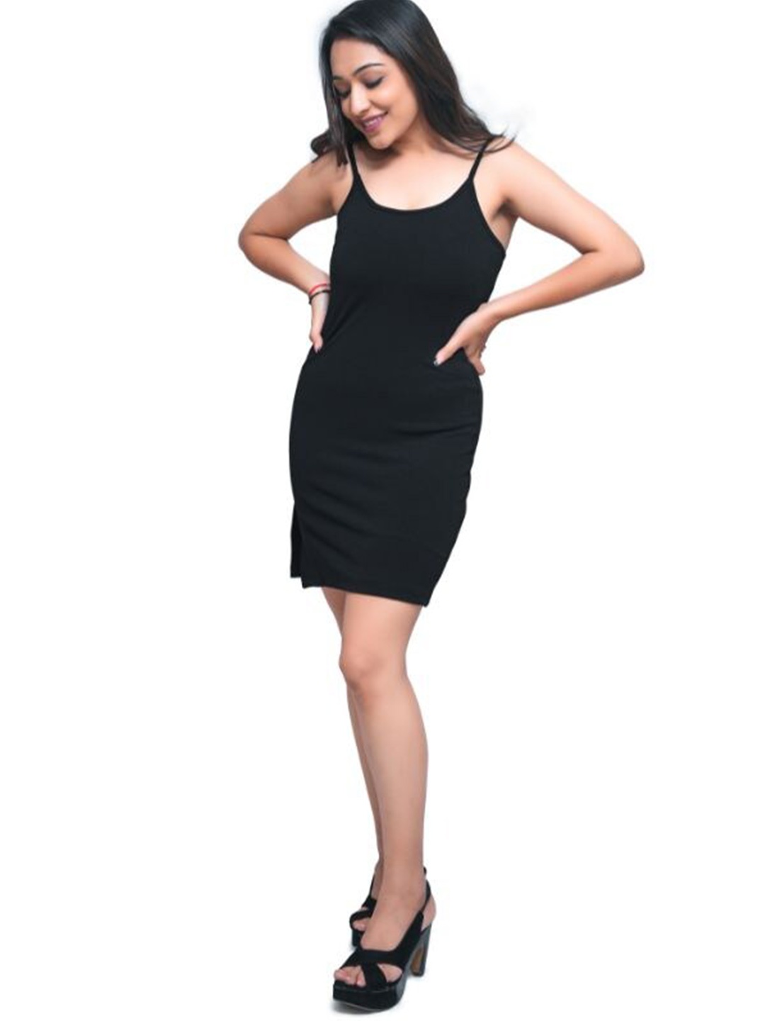 

La Aimee Women Classy Black Solid Dress