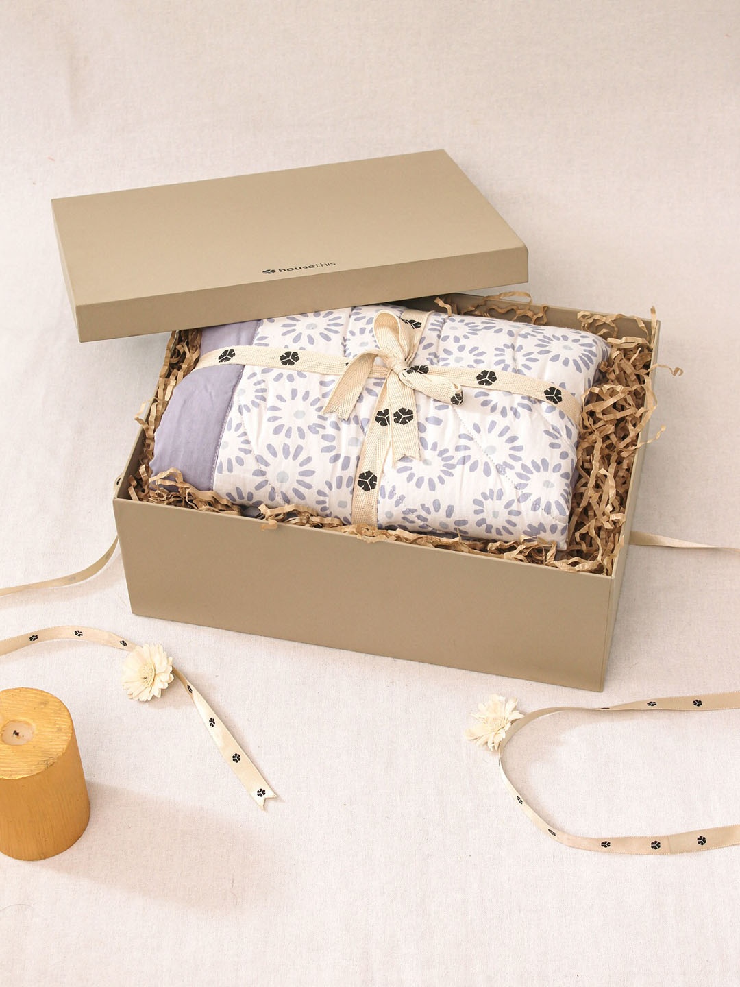 

House This Abstract Bed Covers, White